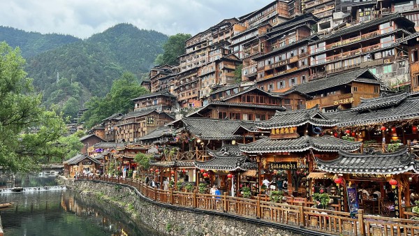 HÀ NỘI - BÌNH BIÊN – DI LẶC – KIẾN THỦY – MÔNG TỰ